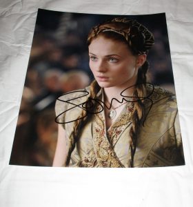 SOPHIE TURNER SIGNED GAME OF THRONES 11X14 PHOTO COLLECTIBLE MEMORABILIA