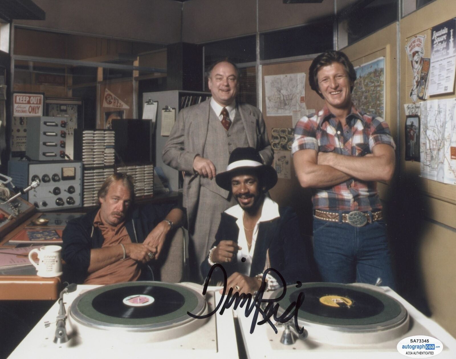 TIM REID SIGNED WKRP IN CINCINNATI 8X10 PHOTO 3 ACOA | Autographia