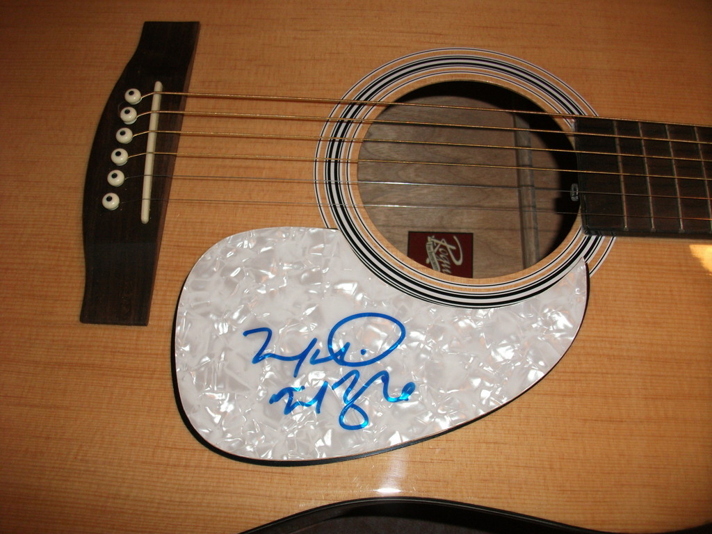 Martina McBride IP Signed Autographed Guitar PSA