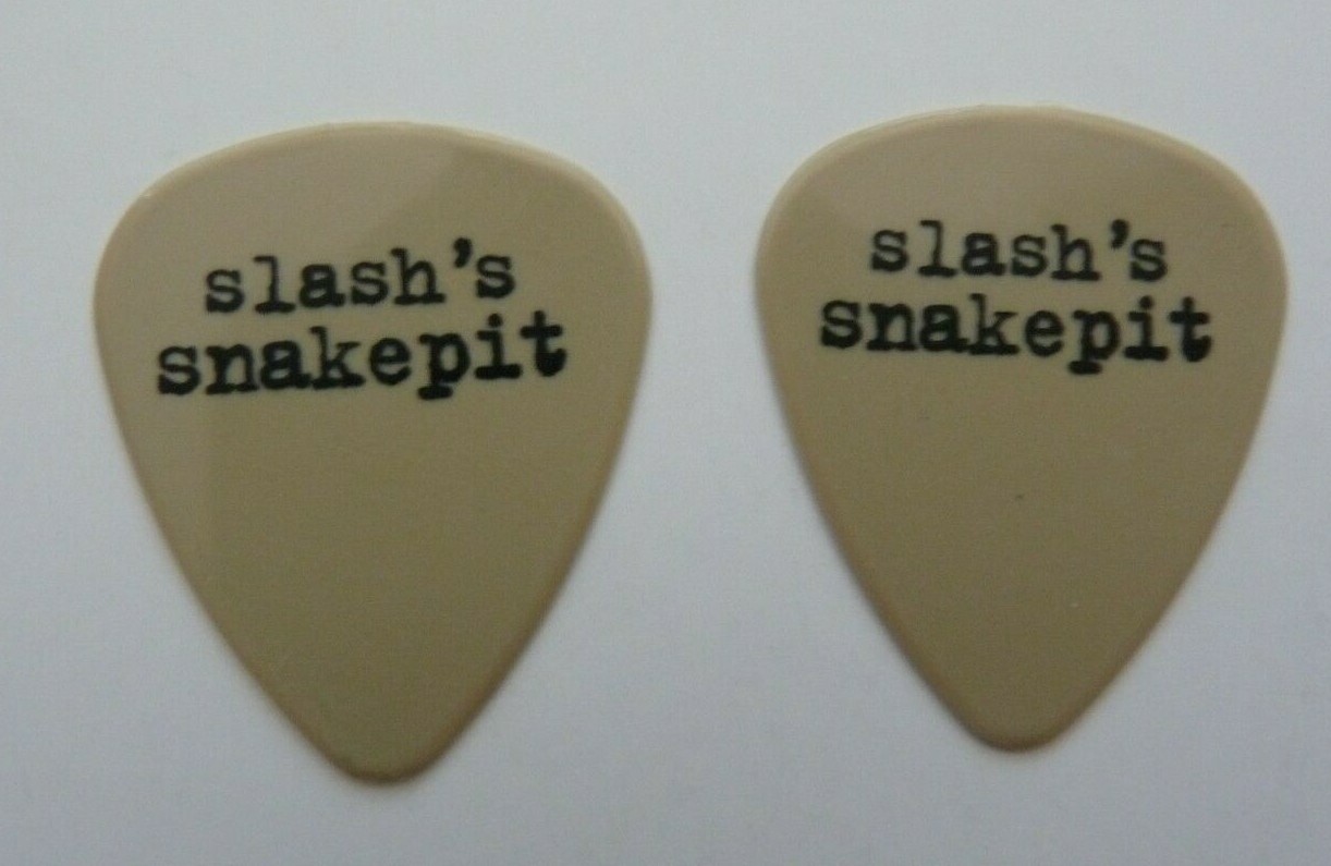 SLASH GUNS & ROSES SNAKEPIT RARE BEIGE DOUBLE BACK TOUR ISSUE GUITAR PICK