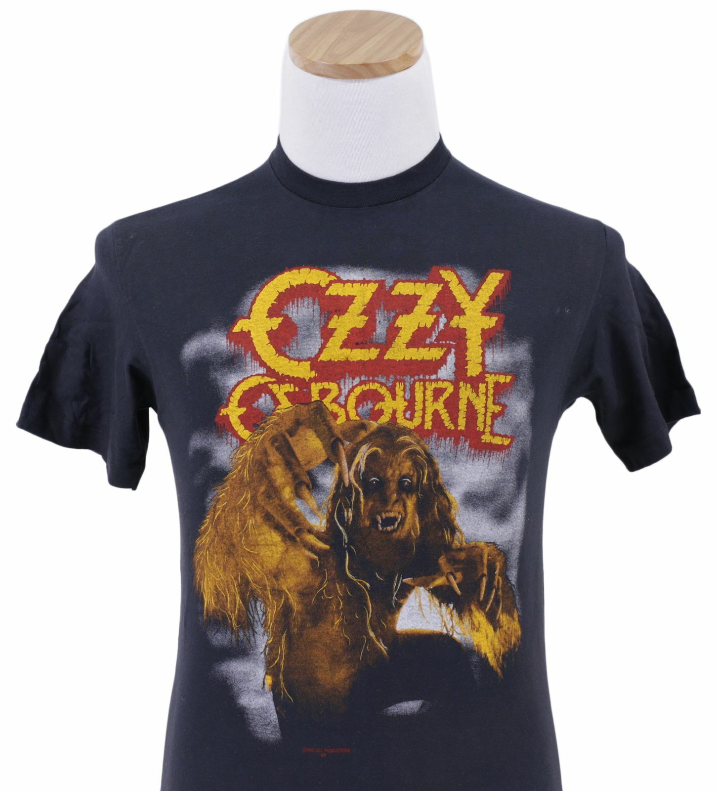 OZZY OSBOURNE 1983 EUROPE BARK AT THE MOON TOUR VINTAGE T-SHIRT MEN M COLLECTIBLE MEMORABILIA