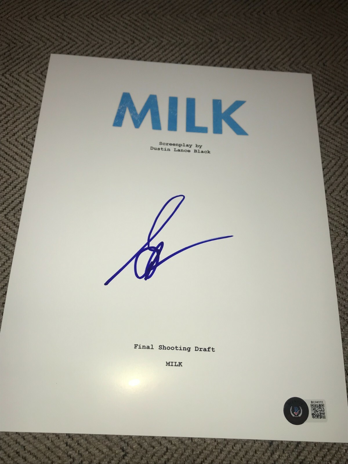 SEAN PENN SIGNED AUTOGRAPH MOVIE SCRIPT MILK FULL SCRIPT OSCARS BECKETT BAS G
