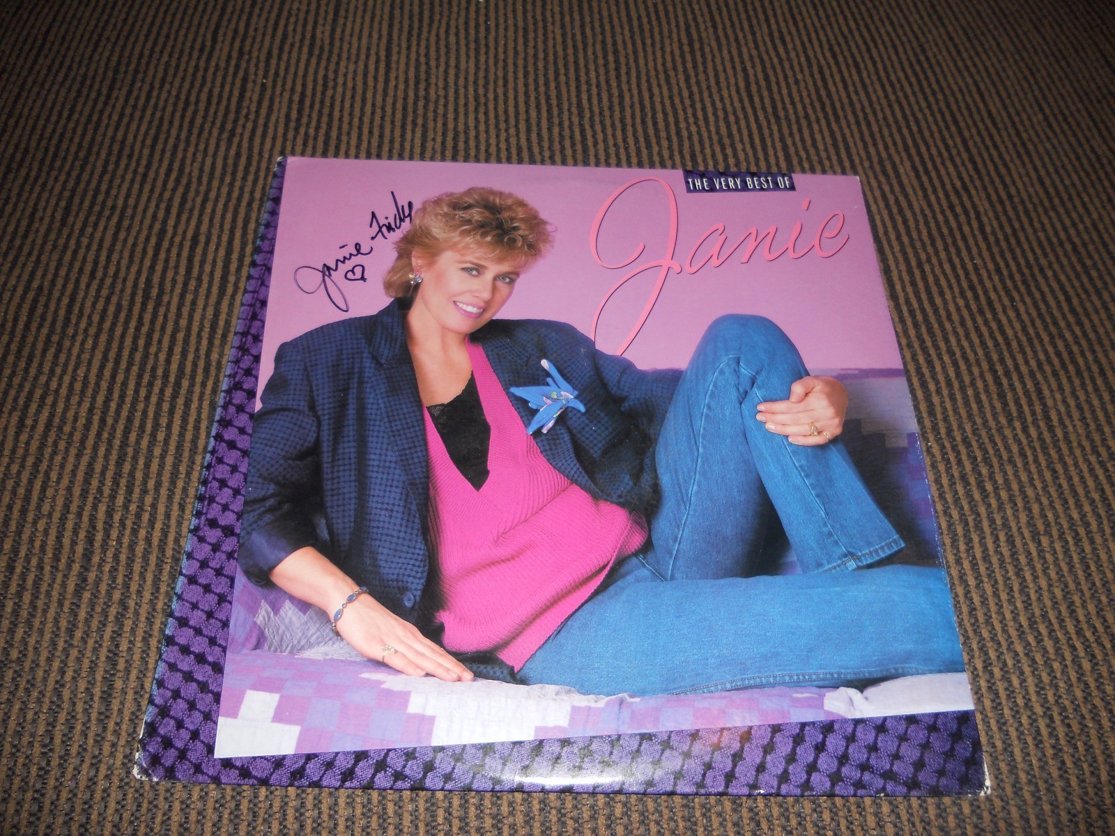 Janie Frickie Signed Autographed The Very Best of LP Album PSA Guaranteed
