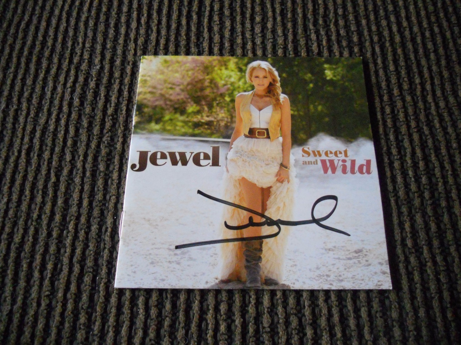 Jewel Sexy Autographed Signed Sweet & Wild CD Book PSA Guaranteed