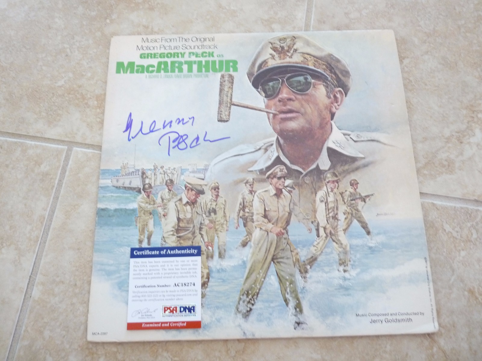 Gregory Peck MacARTHUR Signed Autographed Soundtrack LP Record PSA Certified