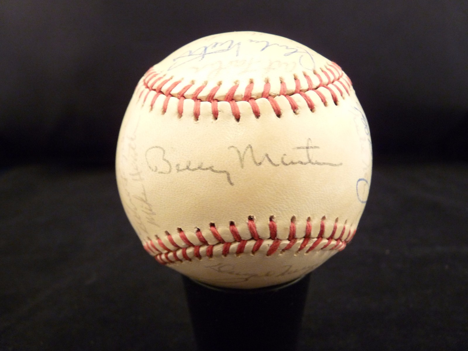 1982 A's Team Signed x29 OAL Ball PSA Guaranteed Billy Martin Rickey Henderson