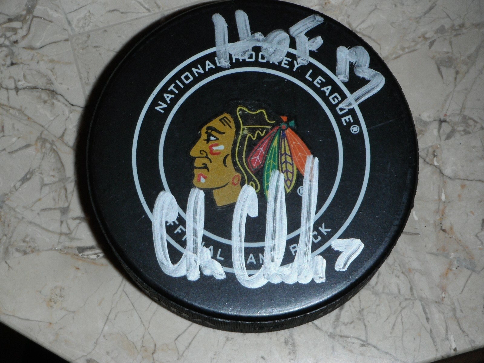 CHICAGO BLACKHAWKS CHRIS CHELIOS SIGNED GAME PUCK HOF INSCRIPTION