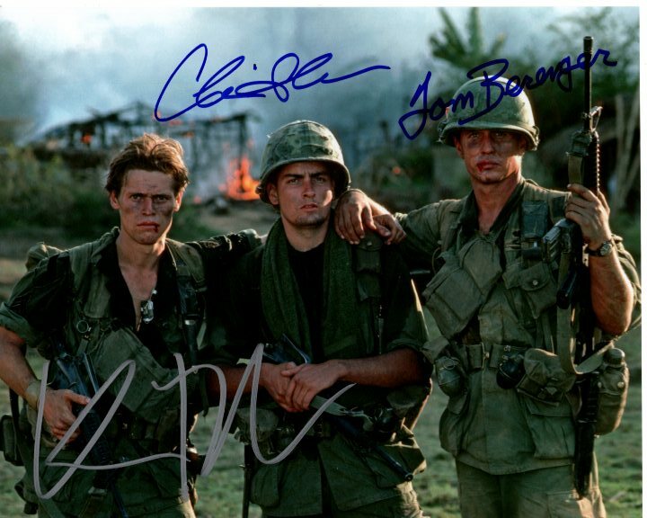 CHARLIE SHEEN WILLEM DAFOE antogr TOM BERENGER signed PLATOON 8x10 photo