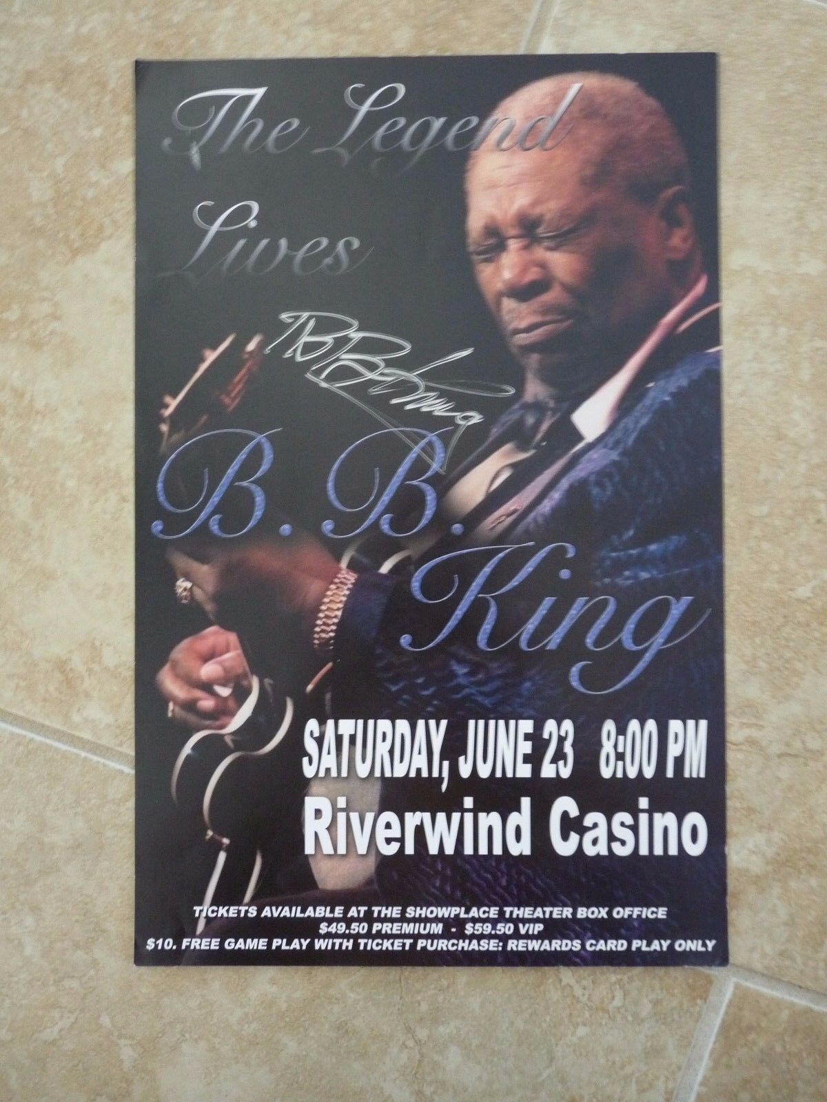 BB King fashion autographed Signed 8