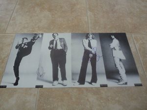 CHEAP TRICK LP INSERT BOOK SIGNED AUTOGRAPHED BUN & ROBIN PSA GUARANTEE COLLECTIBLE MEMORABILIA