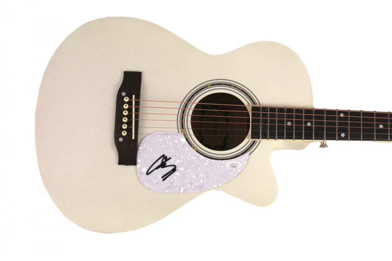 CHRIS YOUNG SIGNED AUTOGRAPH FULL SIZE ACOUSTIC GUITAR COUNTRY MUSIC STUD W/ JSA COLLECTIBLE MEMORABILIA