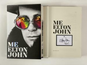 ELTON JOHN SIGNED AUTOGRAPH “ME” BOOK – GOODBYE YELLOW BRICK ROAD SUPERSTAR REAL COLLECTIBLE MEMORABILIA