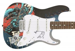 FOO FIGHTERS DAVE GROHL AUTOGRAPHED SIGNED CUSTOM PHOTO GRAPHICS GUITAR ACOA COLLECTIBLE MEMORABILIA