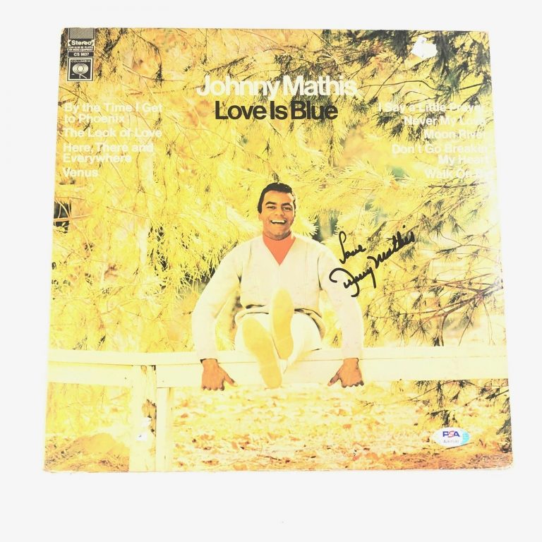 JOHNNY MATHIS SIGNED LP VINYL PSA/DNA LOVE IS BLUE ALBUM AUTOGRAPHED COLLECTIBLE MEMORABILIA