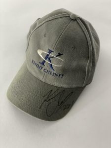 KENNY CHESNEY SIGNED AUTOGRAPH HAT CAP – COUNTRY MUSIC LEGEND, VERY RARE W/ JSA COLLECTIBLE MEMORABILIA