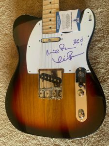 KEVIN BACON BROTHERS SIGNED AUTOGRAPHED ELECTRIC GUITAR BECKETT CERTIFIED COLLECTIBLE MEMORABILIA