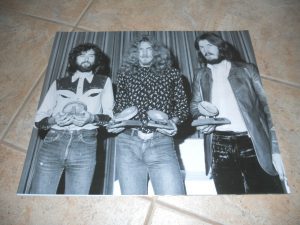 LED ZEPPELIN VINTAGE HUGE GROUP AWARD 16×20 HIGH QUALITY PHOTO JIMMY PAGE PLANT COLLECTIBLE MEMORABILIA
