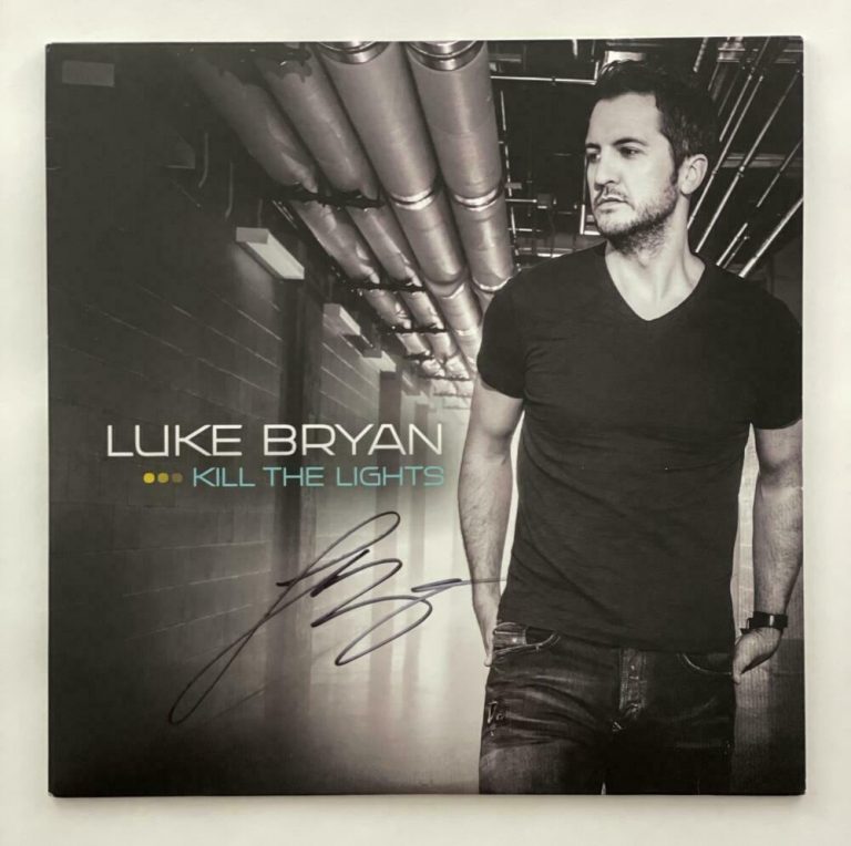 LUKE BRYAN SIGNED AUTOGRAPH ALBUM VINYL RECORD – KILL THE LIGHTS SUPERSTAR JSA COLLECTIBLE MEMORABILIA