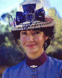 MARY STEENBURGEN SIGNED AUTOGRAPHED BACK TO THE FUTURE CLARA CLAYTON PHOTO COLLECTIBLE MEMORABILIA