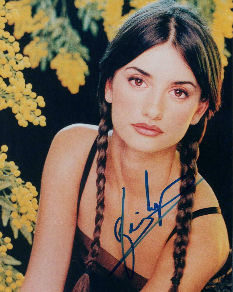 Penelope Cruz Signed Autograph 8x10 Photo Very Young Pirates Of The Caribbean Autographia 
