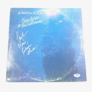 ROBERTA FLACK LP VINYL PSA/DNA BLUE LIGHTS IN THE BASEMENT ALBUM AUTOGRAPHED COLLECTIBLE MEMORABILIA