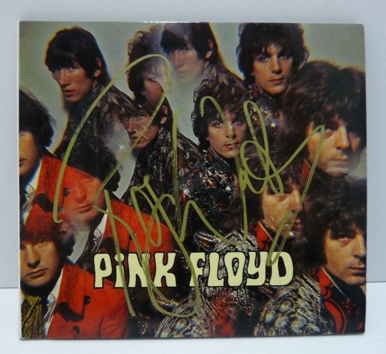 ROGER WATERS PINK FLOYD THE PIPER & THE GATES DAWN SIGNED CD BECKETT CERTIFIED COLLECTIBLE MEMORABILIA