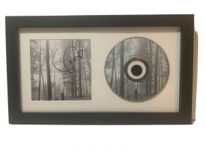 TAYLOR SWIFT FOLKLORE SIGNED AUTOGRAPHED FRAMED CD DISPLAY BAS CERTIFIED COLLECTIBLE MEMORABILIA