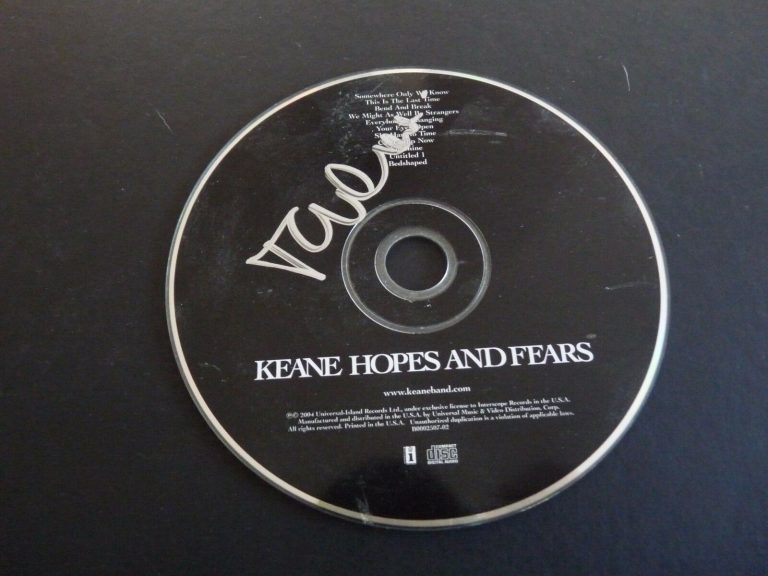 TOM CHAPLIN KEANE AUTOGRAPHED SIGNED CD PSA OR BECKETT GUARANTEED COLLECTIBLE MEMORABILIA