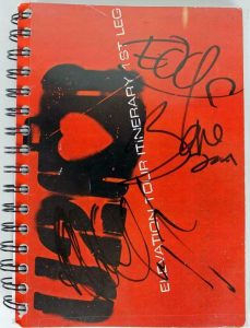 U2 BAND (3) BONO, THE EDGE & ADAM CLAYTON SIGNED ELEVATION TOUR BOOK PSA #U03972 COLLECTIBLE MEMORABILIA
