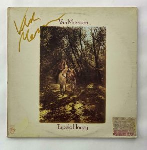 VAN MORRISON SIGNED AUTOGRAPH ALBUM VINYL RECORD – TUPELO HONEY, VERY RARE! JSA COLLECTIBLE MEMORABILIA