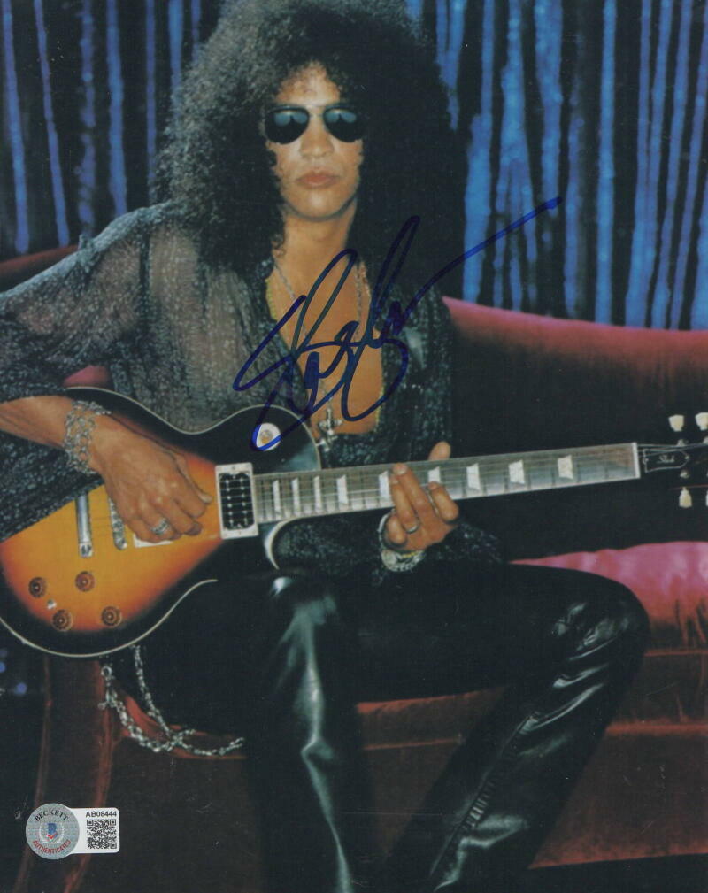 SLASH GUNS N' ROSES SIGNED 8X10 PHOTO AUTHENTIC AUTOGRAPH BECKETT LOA