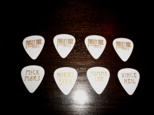 Motley Crue 4 Guitar Pick Set Ozzfest 2010 Gold White