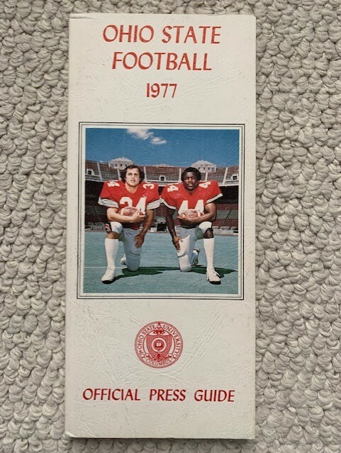 1977 OHIO STATE COLLEGE FOOTBALL MEDIA GUIDE VINTAGE ARCHIE GRIFFIN COVER COLLECTIBLE MEMORABILIA
