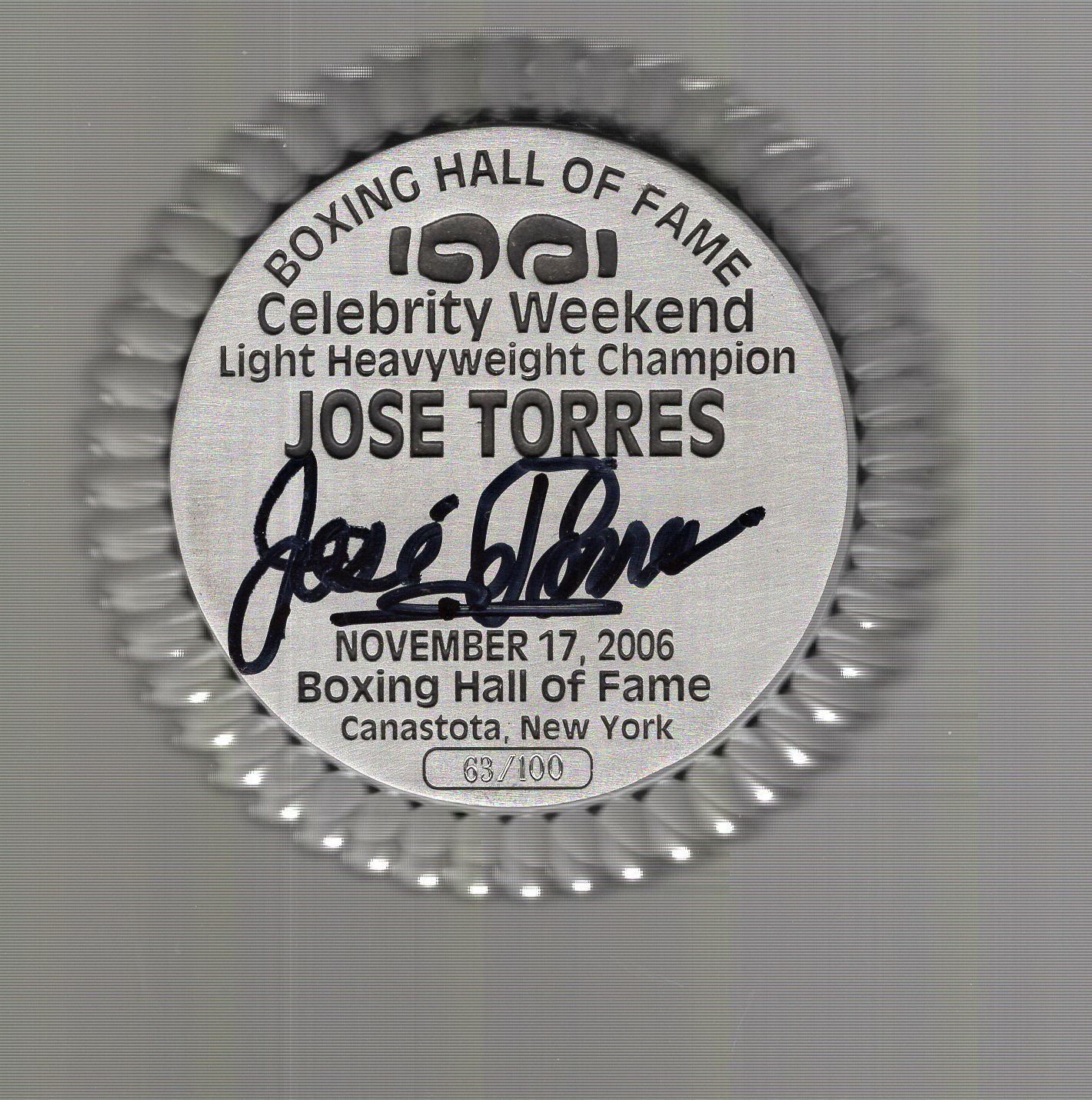 JOSE TORRES HAND SIGNED BOXING HOF PAPERWEIGHT+COA VERY RARE 63/100