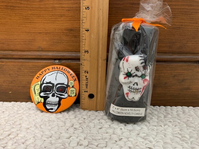HAPPY HALLOWEEN PIN AND AMAZING SKULL CANDLE LOT OF 2 VINTAGE+AWESOME