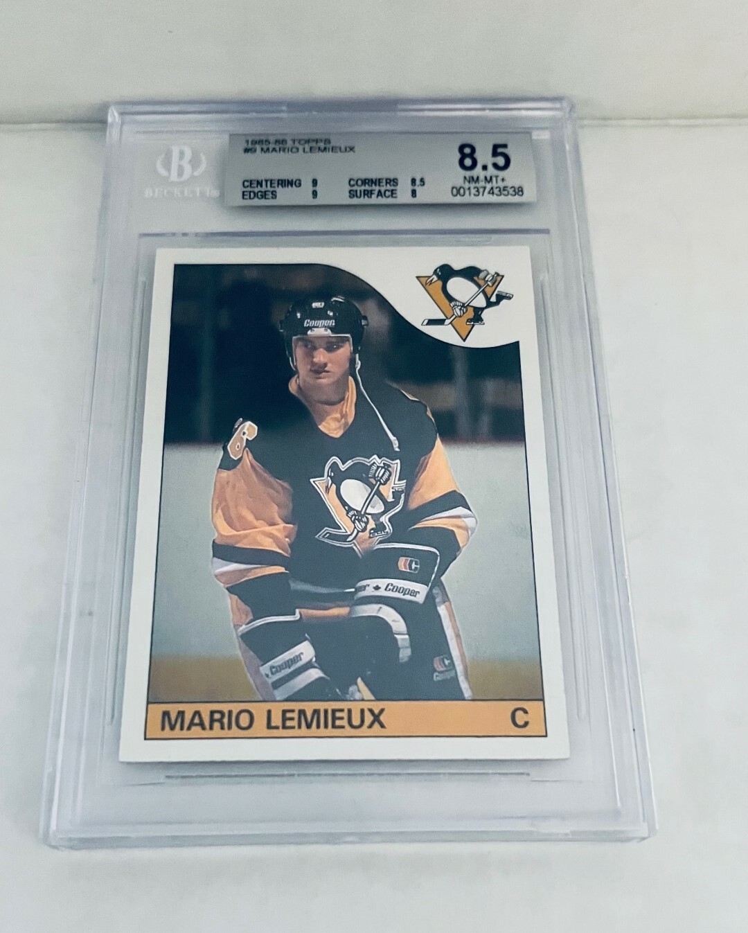 Mario Lemieux Penguins 1985 Topps #9 Rookie Card RC Beckett Graded BGS 8.5