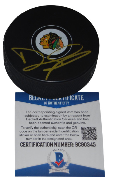 DEREK KING signed (CHICAGO BLACKHAWKS) Souvenir hockey puck BECKETT BAS BC90345