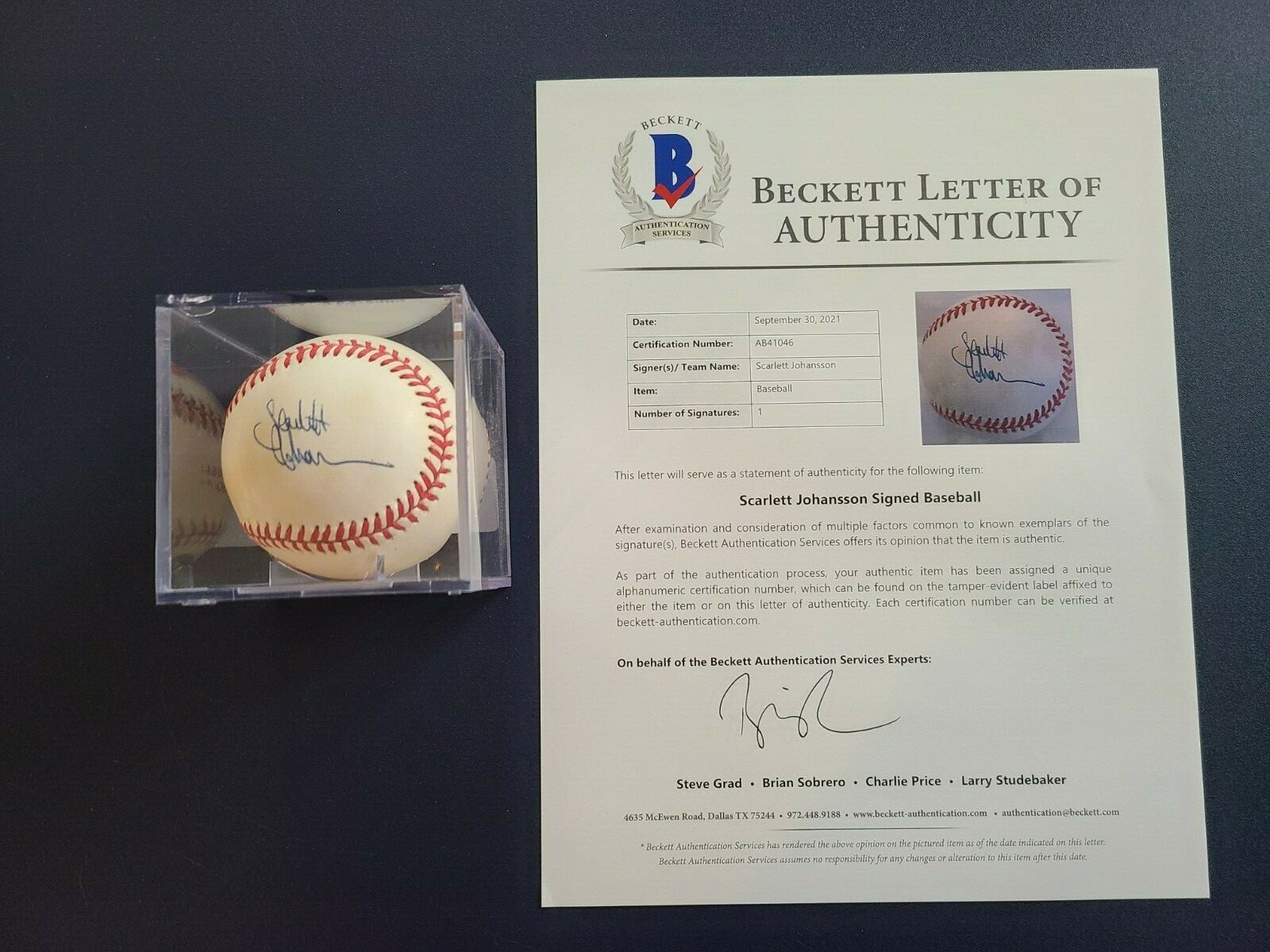 SCARLETT JOHANSSON signed autographed RAWLINGS baseball BAS Beckett LOA