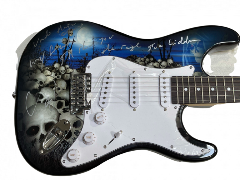 COREY TAYLOR SIGNED SLIPKNOT FULL SIZE ELETRIC GUITAR LYRIC INSCRIPTION BAS U COLLECTIBLE MEMORABILIA