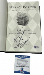 DANIEL RADCLIFFE SIGNED HARRY POTTER AND THE HALF-BLOOD PRINCE BOOK BECKETT A COLLECTIBLE MEMORABILIA