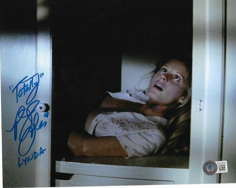 PJ SOLES AUTOGRAPHED SIGNED HALLOWEEN LYNDA HOT & SEXY BAS COA 8X10