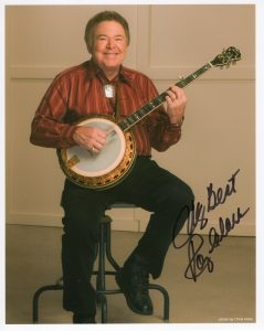 ROY CLARK HAND SIGNED 8×10 COLOR PHOTO+COA AWESOME POSE WITH HIS BANJO COLLECTIBLE MEMORABILIA