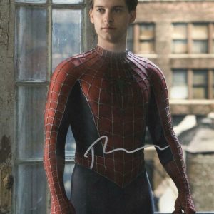 TOBEY MAGUIRE SIGNED 11X14 PHOTO SPIDER-MAN MARVEL AUTOGRAPH BECKETT LOA I