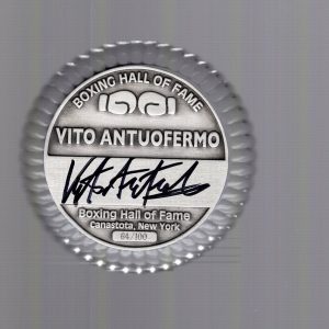 VITO ANTUOFERMO HAND SIGNED BOXING HOF PAPERWEIGHT+COA VERY RARE 64/100