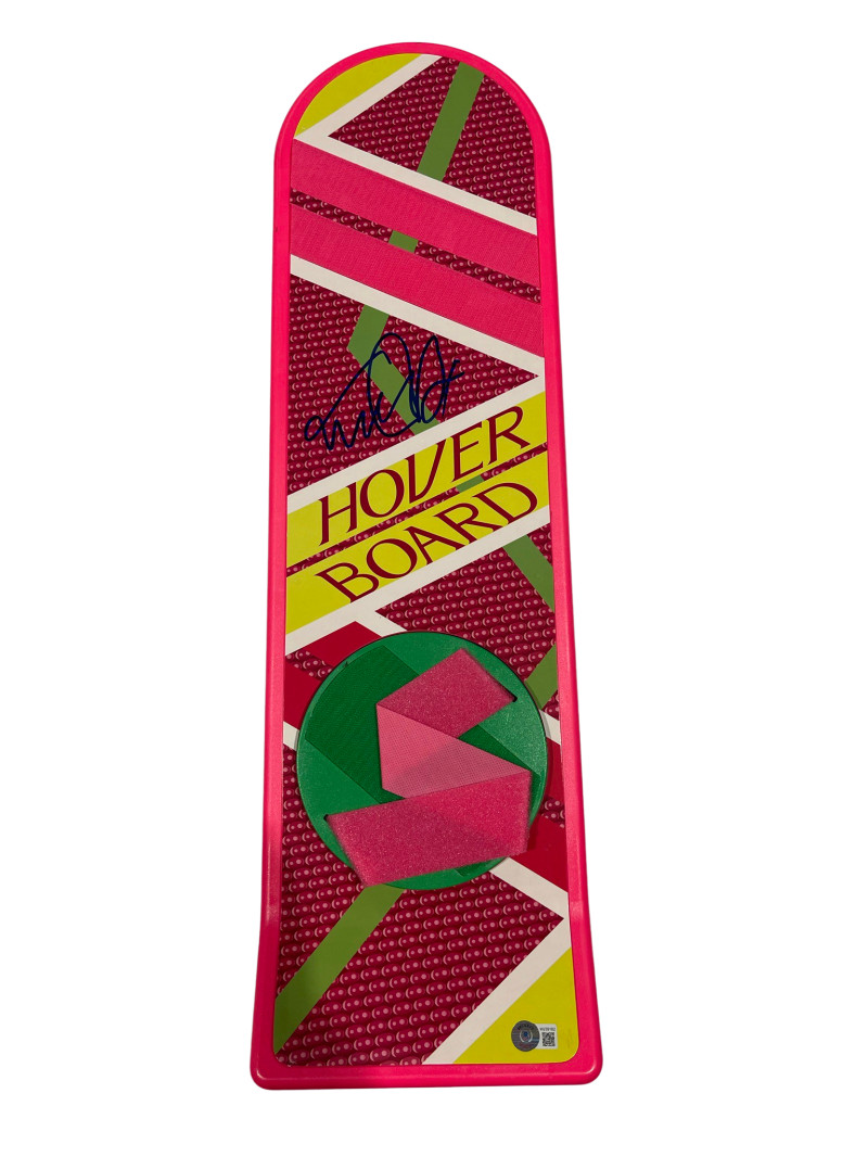 MICHAEL J FOX SIGNED BACK TO THE FUTURE HOVERBOARD AUTOGRAPH PROOF BECKETT 114
