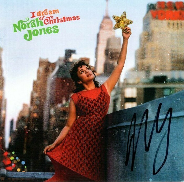 NORAH JONES Signed I DREAM OF CHRISTMAS CD Insert Booklet