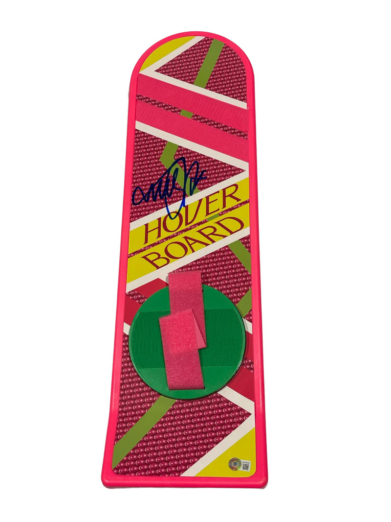 MICHAEL J FOX SIGNED BACK TO THE FUTURE HOVERBOARD AUTOGRAPH PROOF BECKETT 47