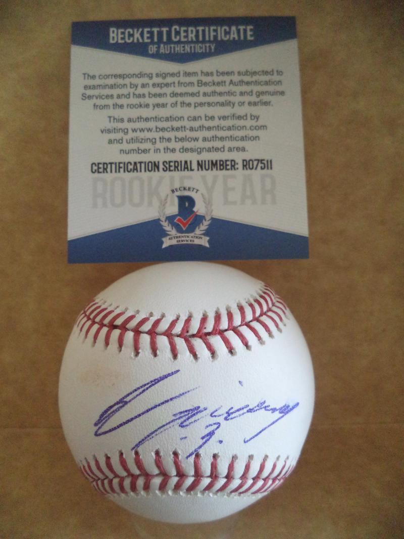 LUIS URIAS SAN DIEGO PADRES ROOKIE YEAR SIGNED AUTO M.L. BASEBALL BECKETT R07511