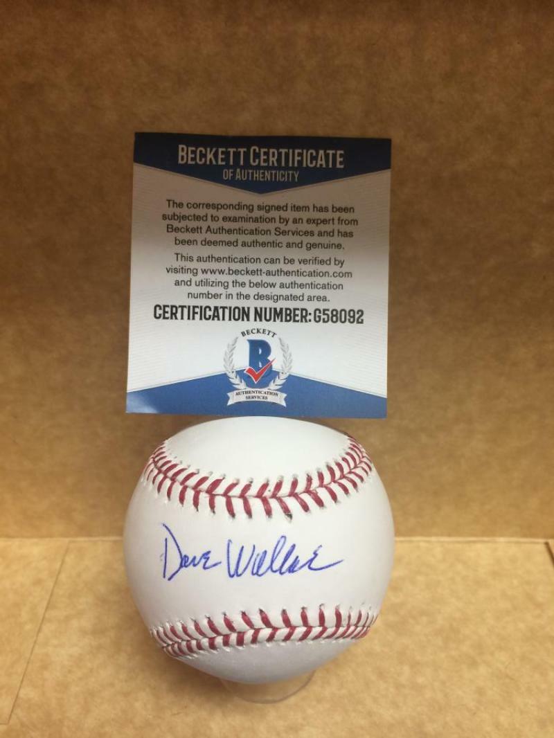 DAVE WALLACE PITCHING COACH GREAT SIGNED AUTOGRAPHED M.L. BASEBALL BECKETT G5809