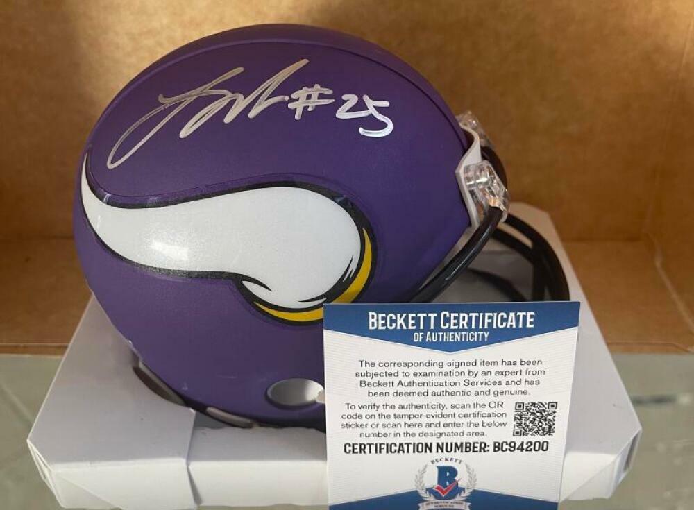 LATAVIOUS MURRAY MINNESOA VIKINGS SIGNED RIDDELL MINI HELMET BECKETT